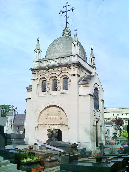 капличка на могилі Марії Башкірцевої