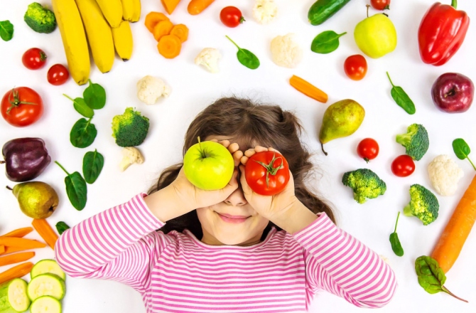 Вітаміни у фруктах та овочах