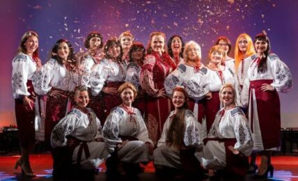 Ми з України