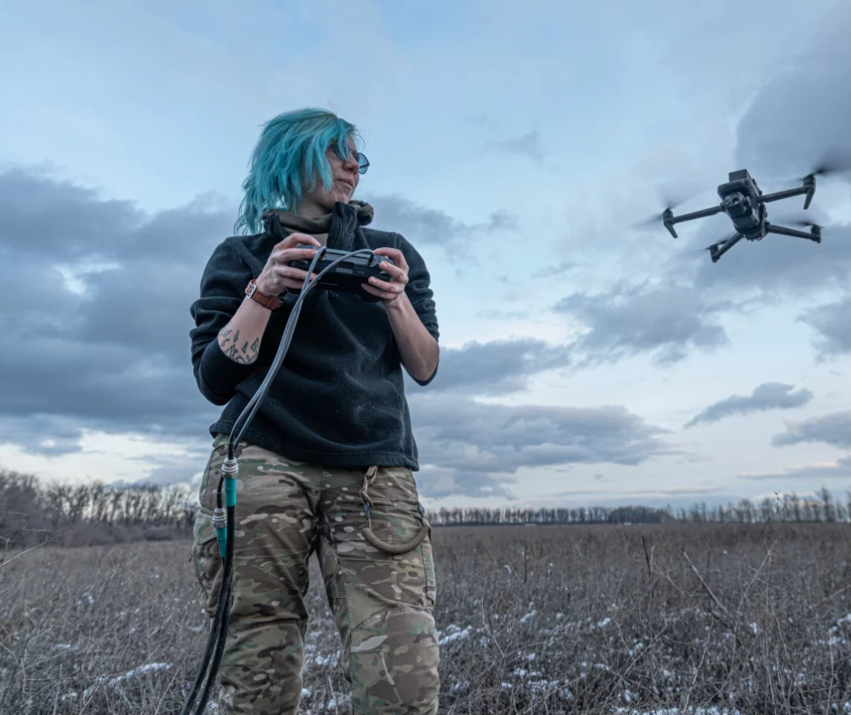 Жінки "Хартії"