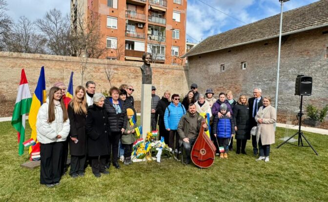 пам'ятник Лесі Українці