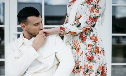 поцілунок руки