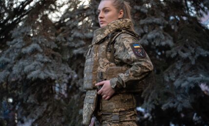 жіночий бронежилет