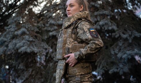 жіночий бронежилет